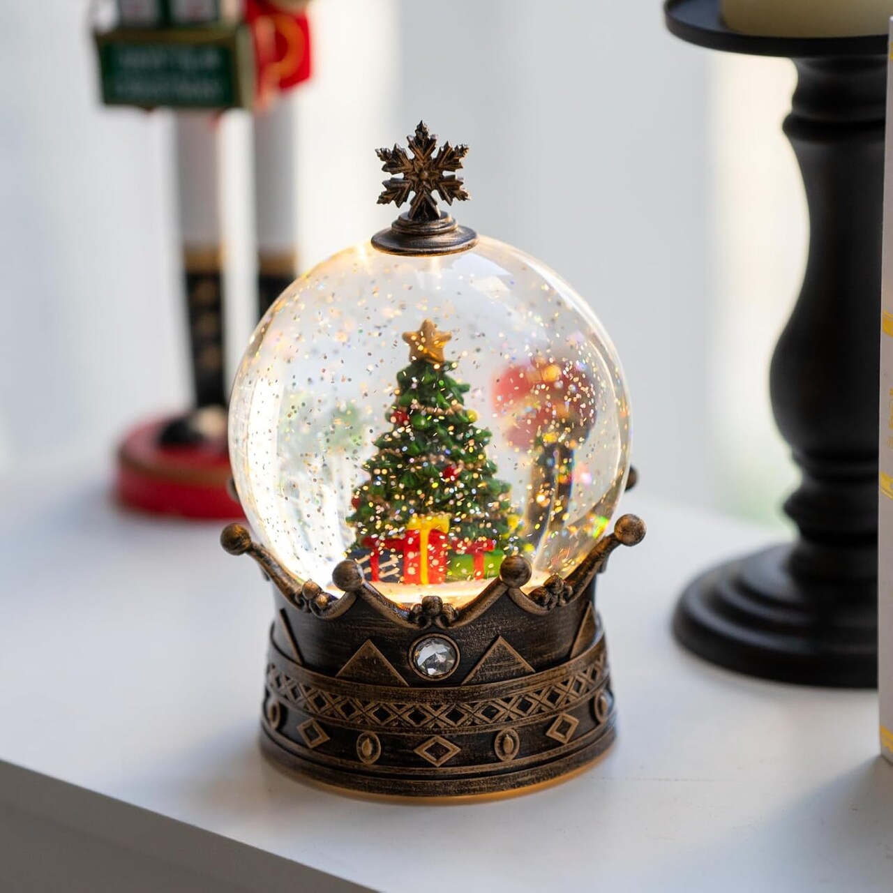 Christmas Snow Globes, Christmas Tree Gift Water Lantern, 8 Christmas Music, USB Powered & Battery, Holiday Decorations Gifts for Family Children or Friends